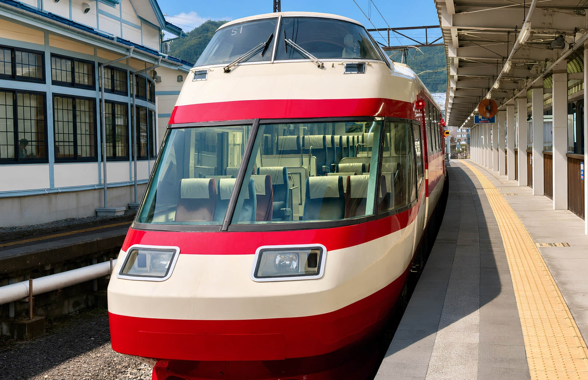 Yudanaka Station on the Nagano Dentetsu Line