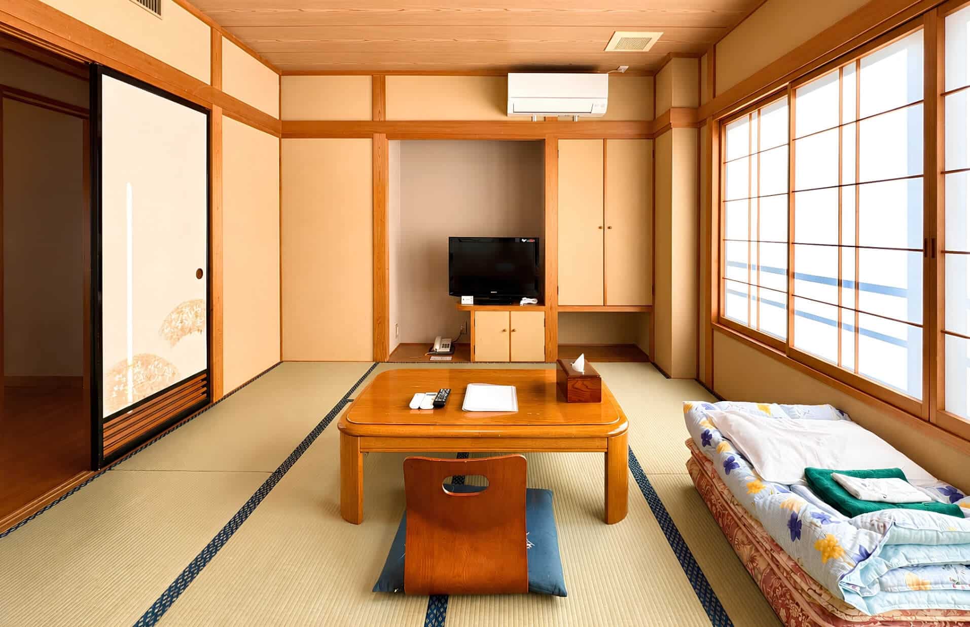 8-tatami Japanese-style room with toilet